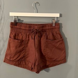 Athleta Cabo linen shorts, size 2, hearth rose, 4”